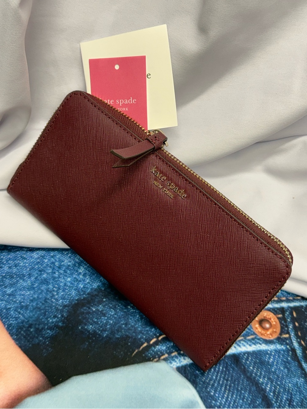 (new+tag) Kate Spade burgundy saffiano leather zip around large wallet